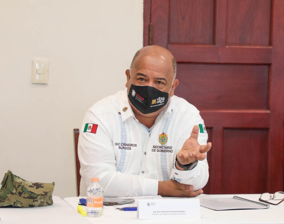Secretario Eric Cisneros pide suspender festividades de Día de Muertos