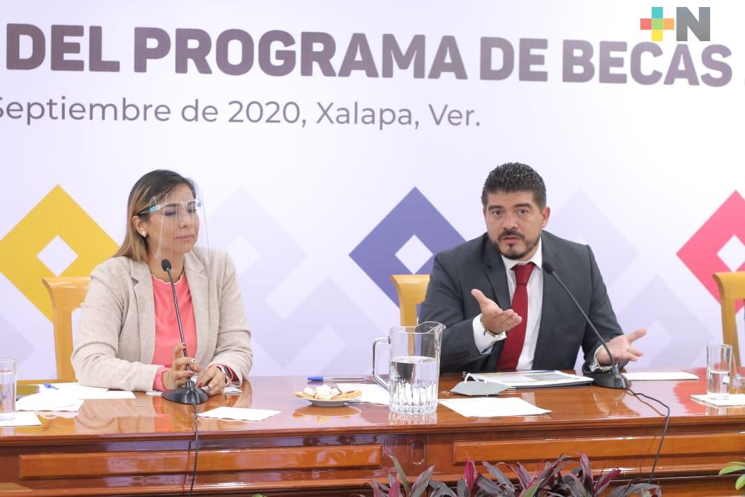 Presenta SEV el Programa de Becas 2020