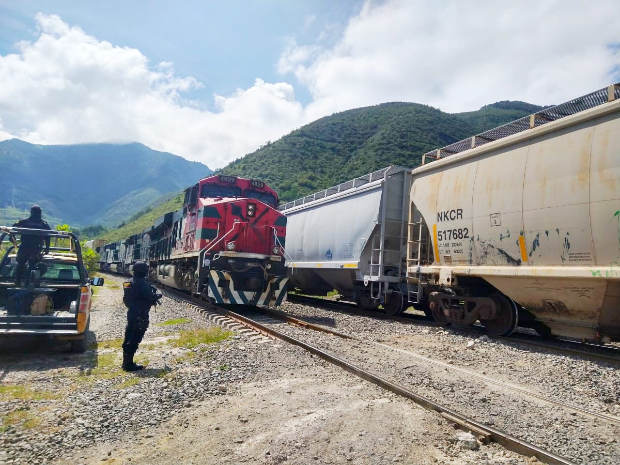 Repele IPAX agresión con arma de fuego en tren de Ferrosur, en Acultzingo