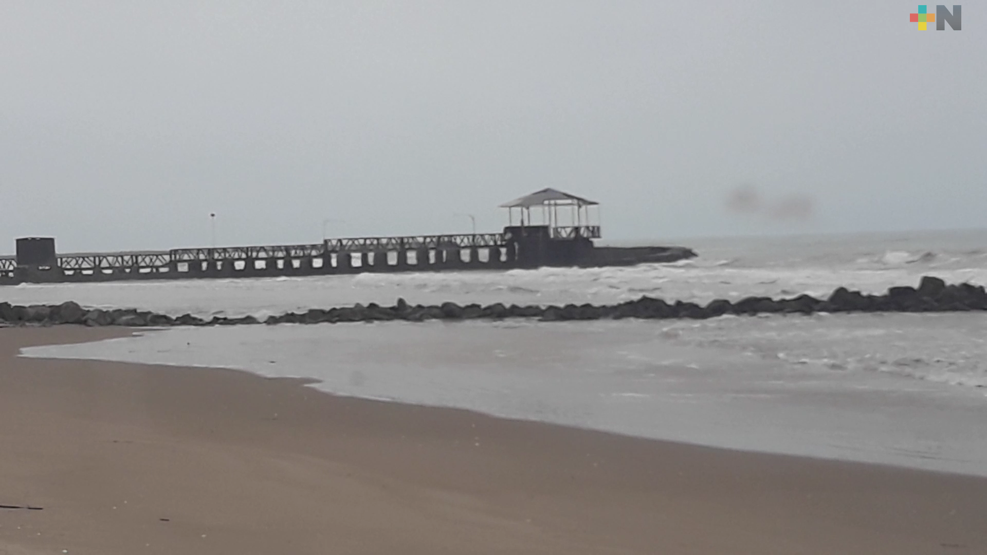 Denuncian saqueo de arena en Playas de Tuxpan