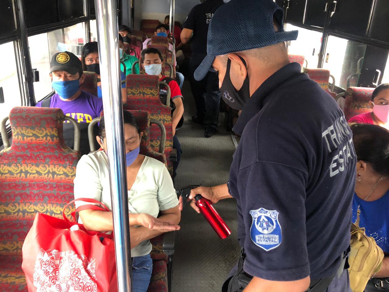 Elementos de Tránsito estatal realizaron operativo anti Covid en Cosoleacaque