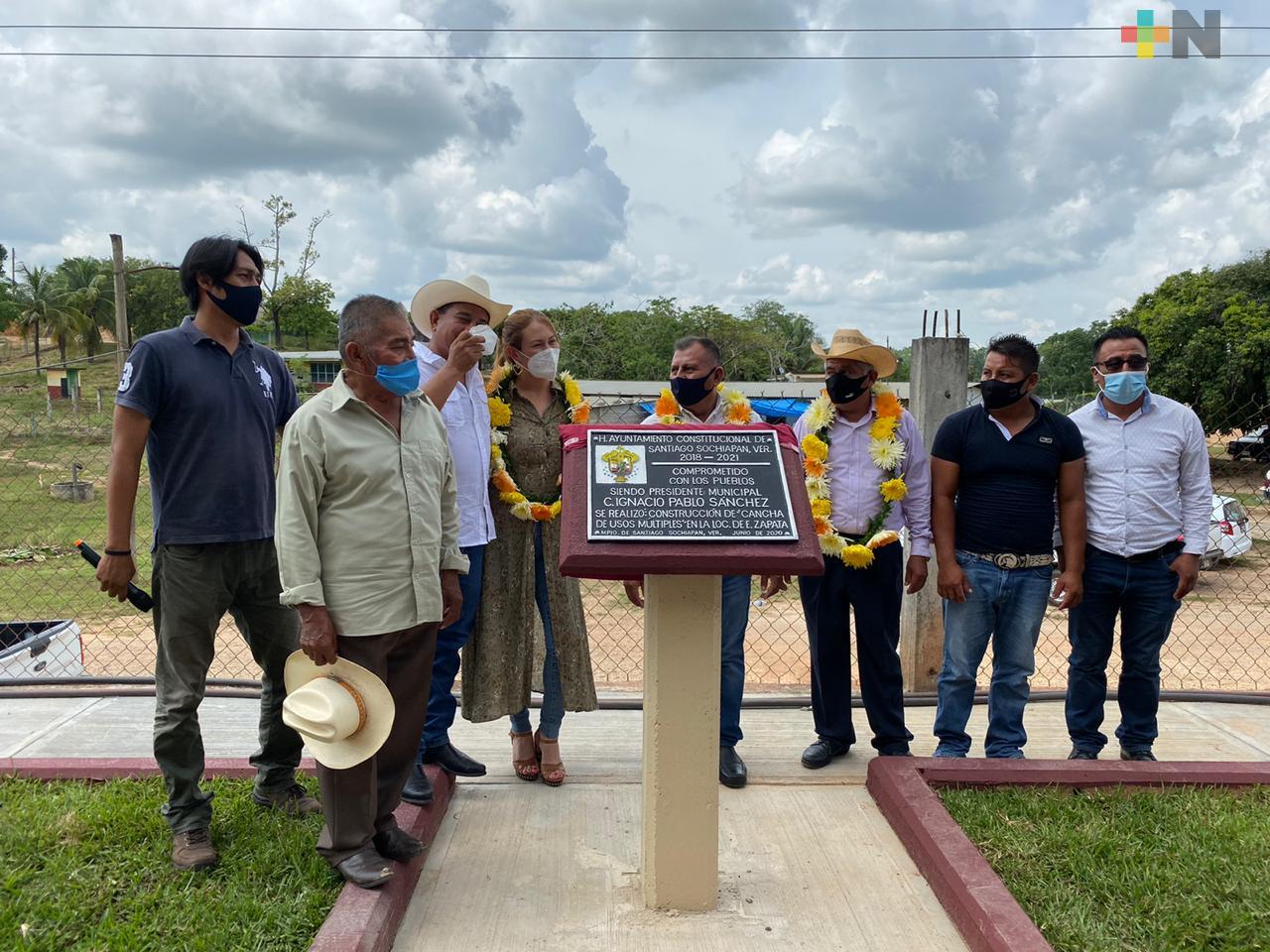 Inauguran espacio de usos múltiples en congregación indígena de Sochiapan