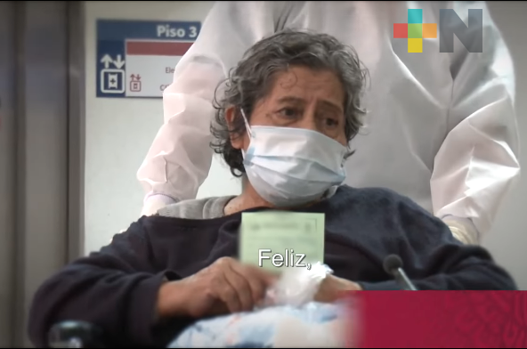 Pacientes recuperados de COVID-19 coinciden en la felicidad de poder regresar con su familia