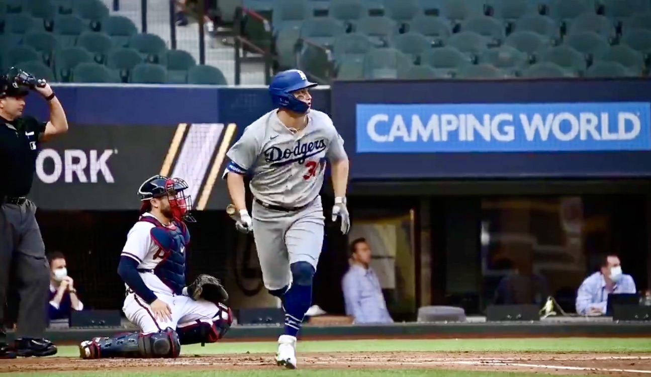 Con paliza de 15-3 sobre los Bravos, los Dodgers reviven