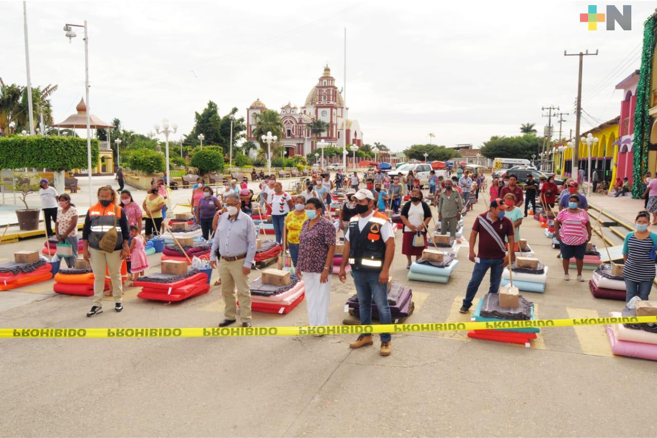 Llegan apoyos del FONDEN a Otatitlán