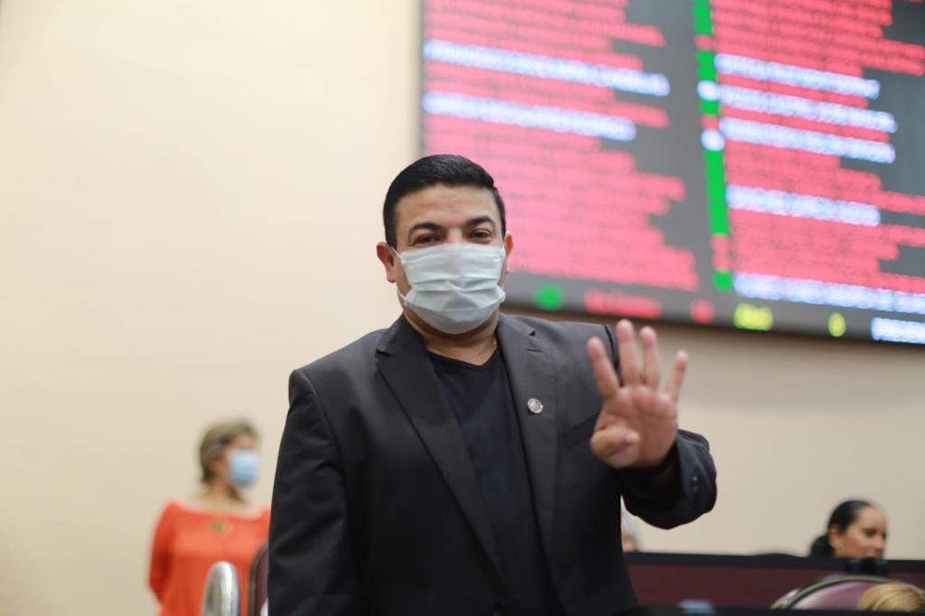 Diputado Gómez Cazarín exhorta a población festejar con responsabilidad Noche Buena y Navidad