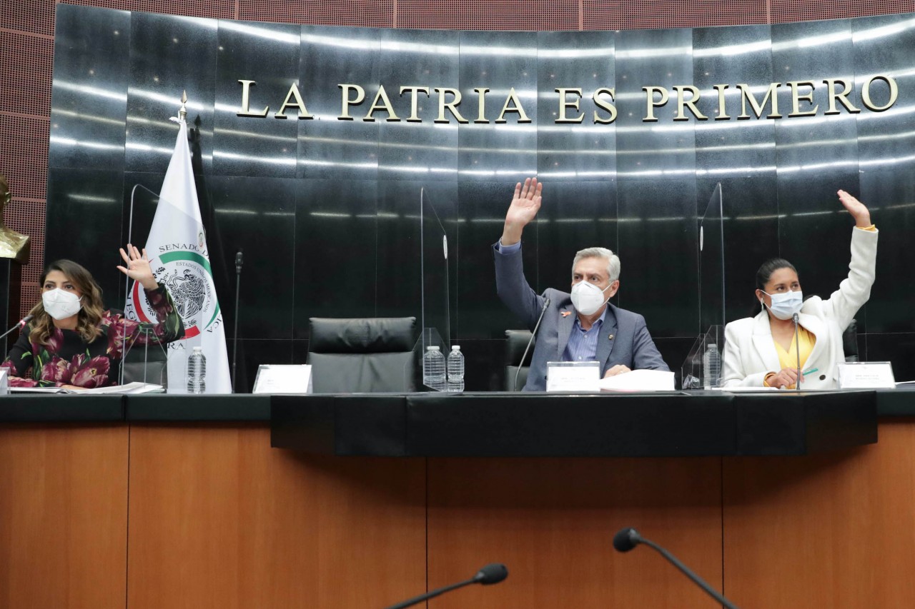 Senado aprueba reforma para eliminar fuero presidencial