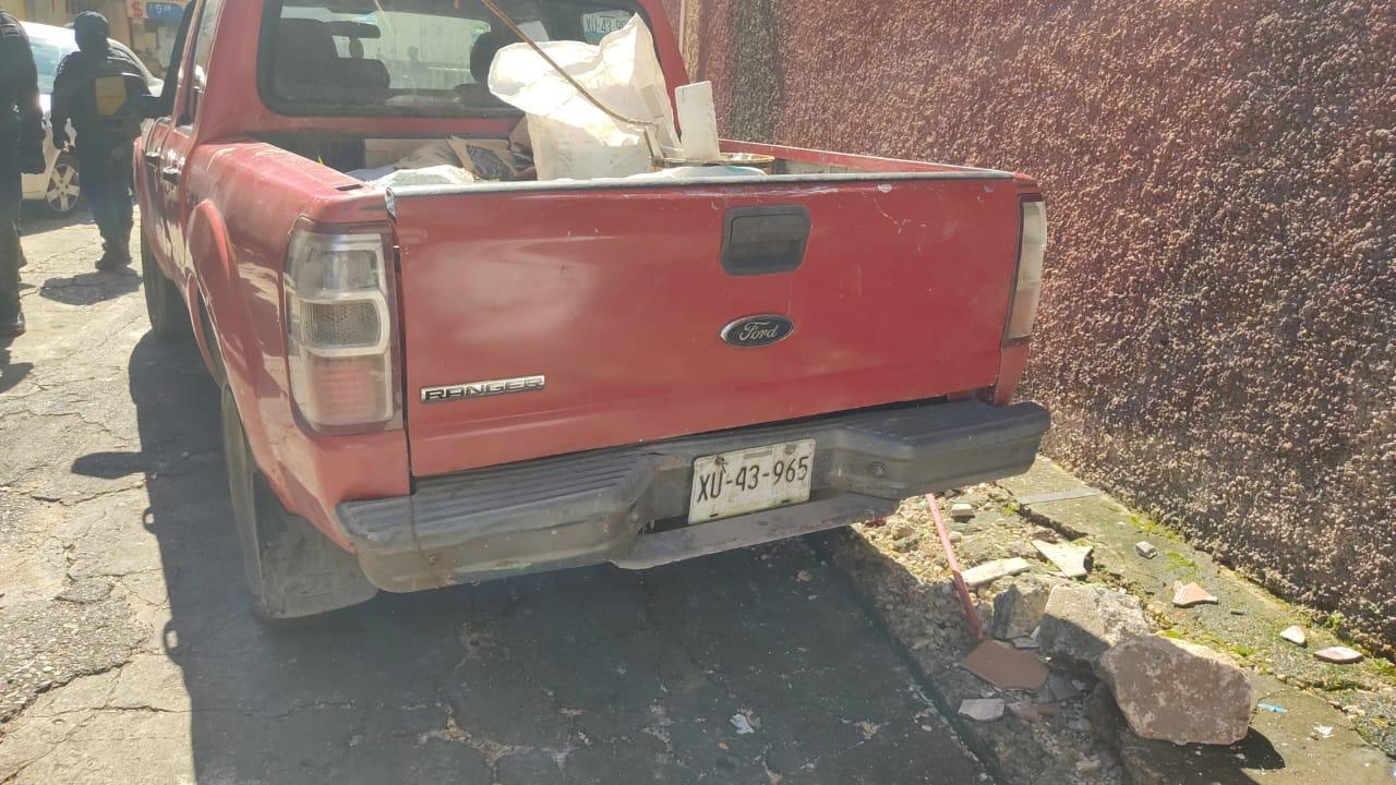 Automovilista ebrio causó daños a puestos ambulantes en Coatzacoalcos