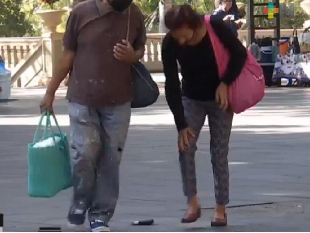 Boleros del parque Juárez continúan con tradición del Día de los Inocentes