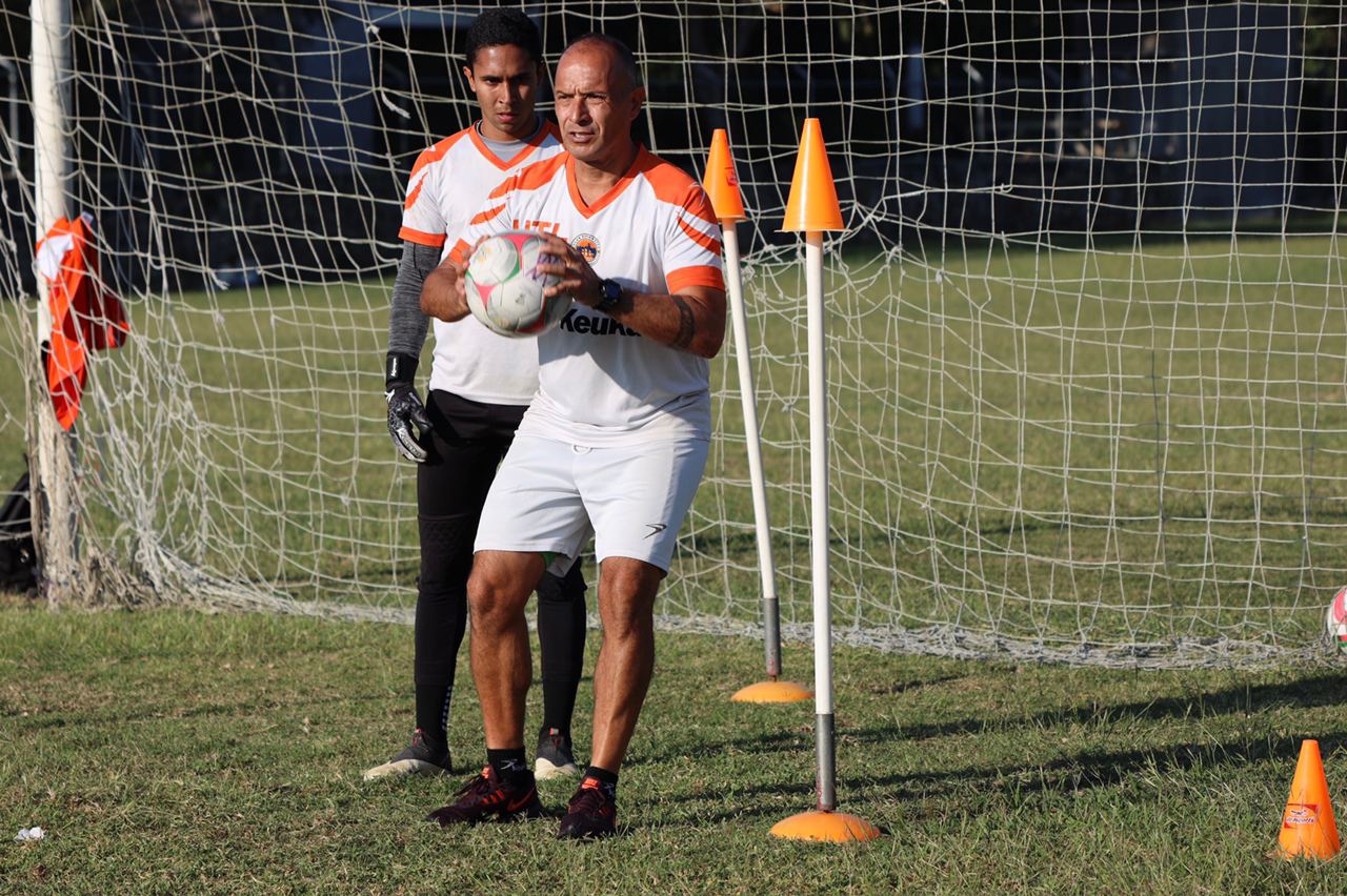 Atlético Veracruz se mantiene entrenando