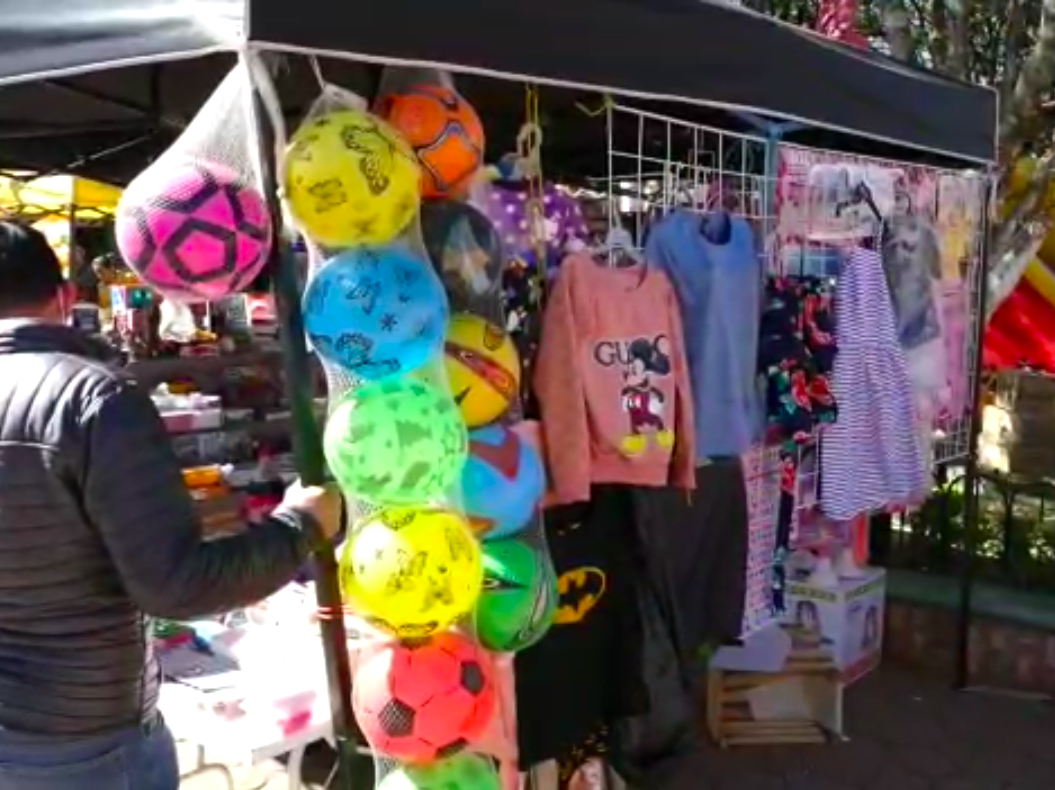 Cancelan tianguis en Huayacocotla por aumento de contagios de COVID-19
