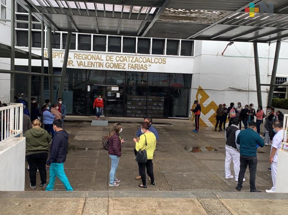 Se aplicaron al 100 por ciento vacunas contra COVID-19, a personal de hospitales de Veracruz: Ramos Alor