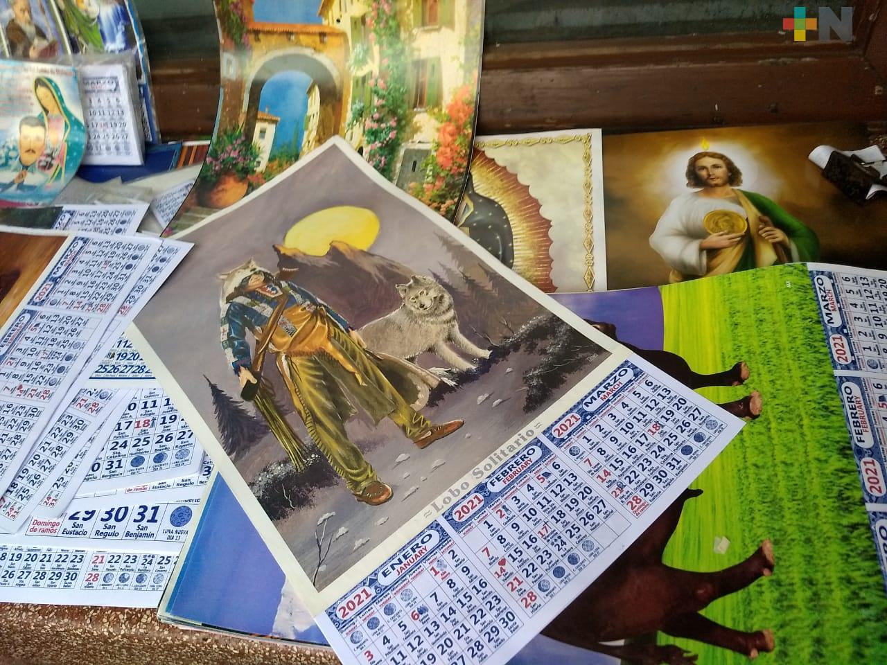 Alta demanda de calendarios a inicio de año, en Xalapa