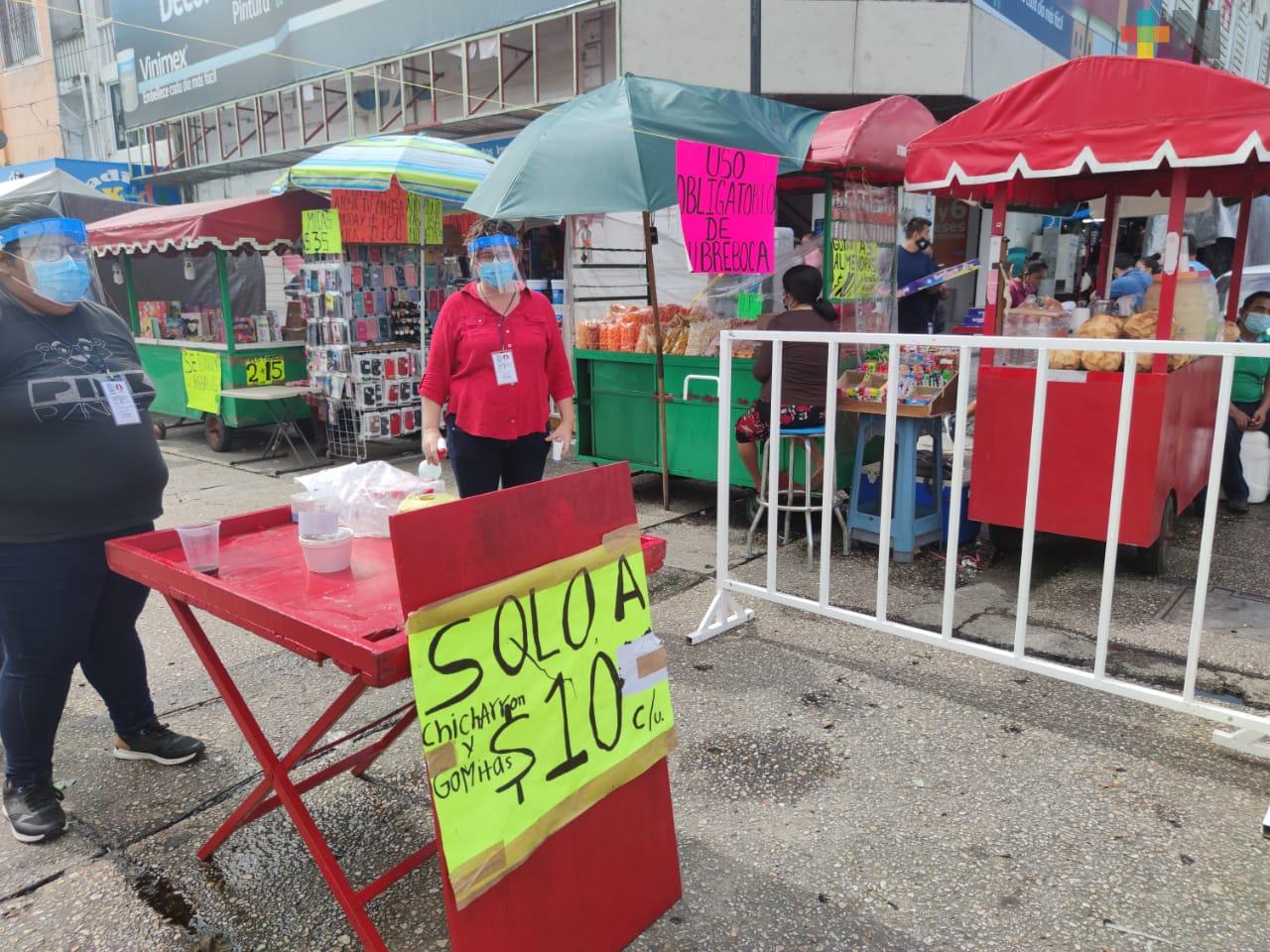 Mantienen filtros sanitarios en tianguis del juguete de Coatzacoalcos