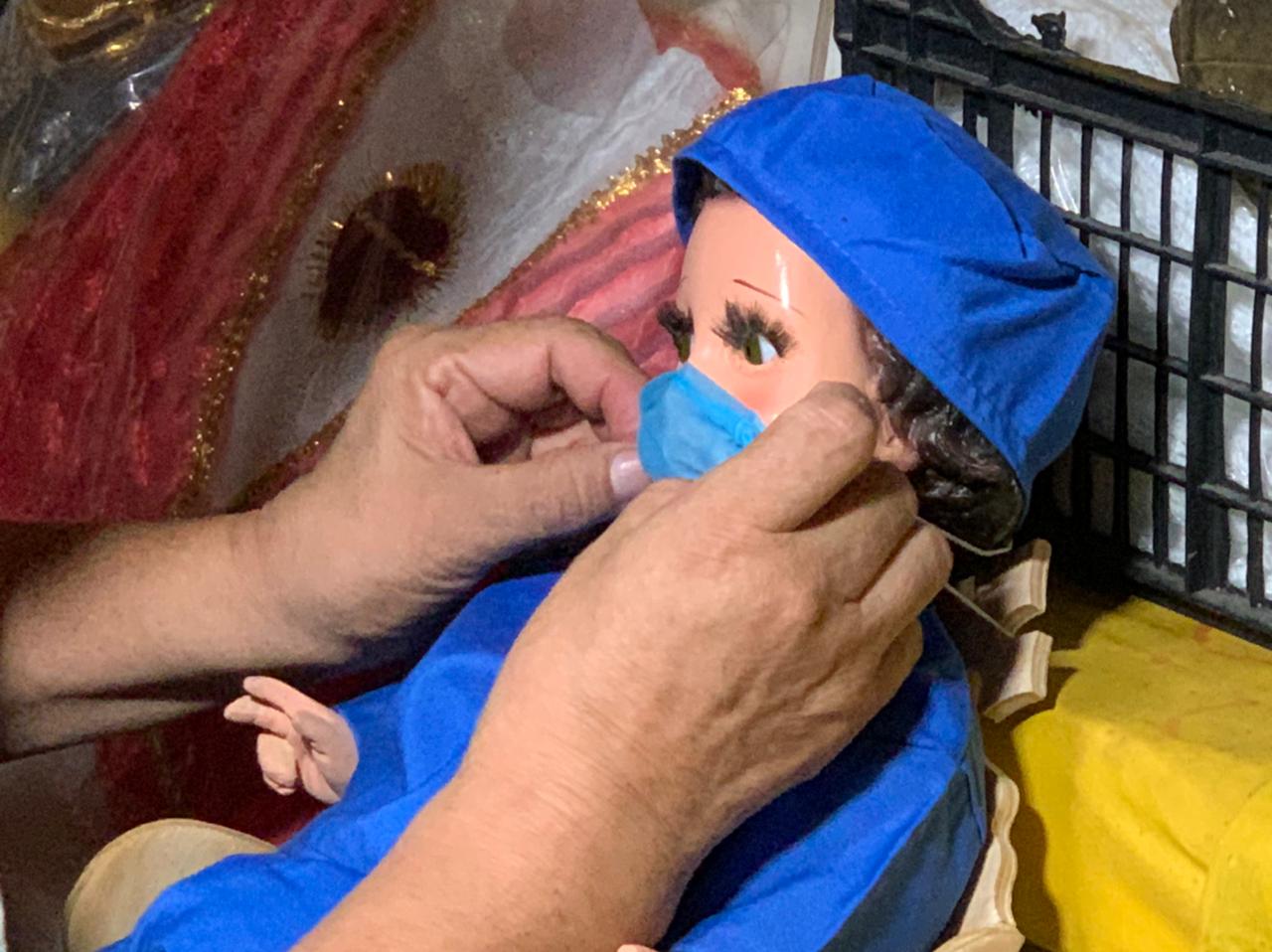 Este año la venta de los Niño Dios incluirá vestimenta de médico general