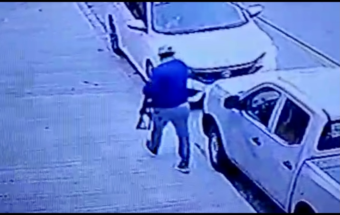 Roban armas y municiones de camioneta de la FGE Veracruz, en Xalapa