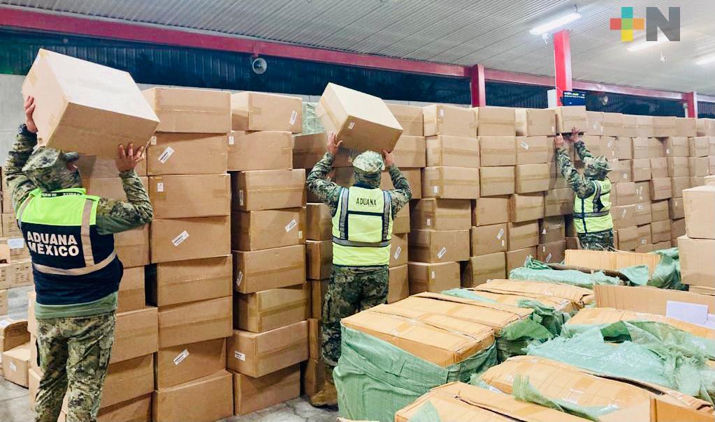 Frena Aduanas ingreso ilegal de 82 mil oxímetros y 27 mil pruebas COVID-19