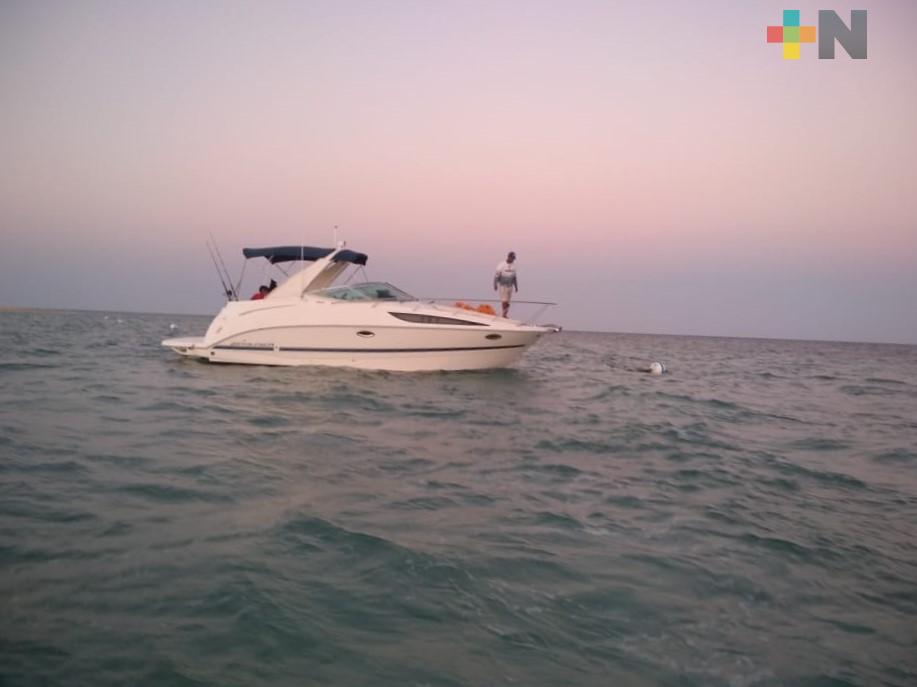 Marina rescata a cinco personas a bordo de un yate en inmediaciones de la isla Salmedina