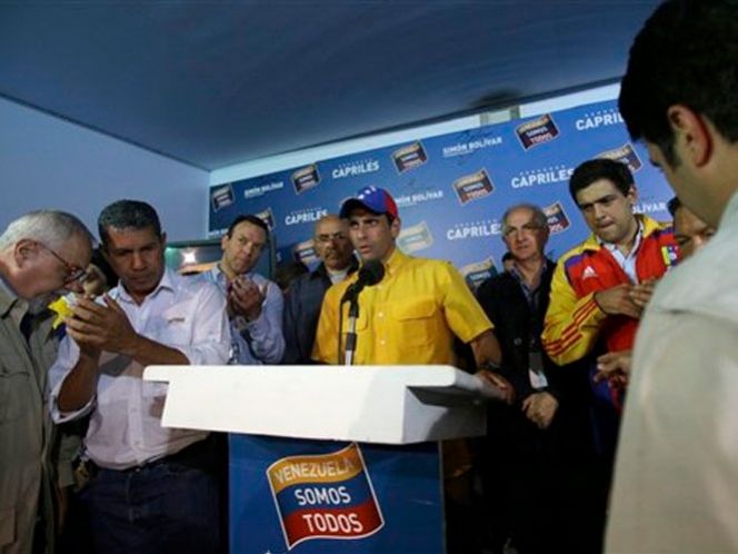 Advierte Capriles que habrá presidente ilegítimo si no se hace recuento