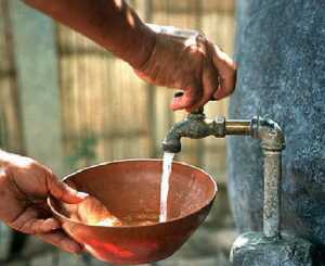 Restituyen suministro de agua en colonias de Coatzacoalcos