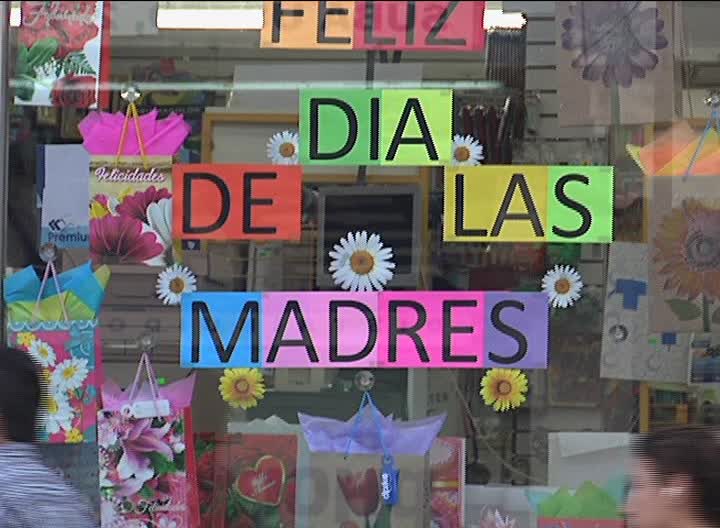 Xalapeños se preparan para celebrar el Día de las Madres