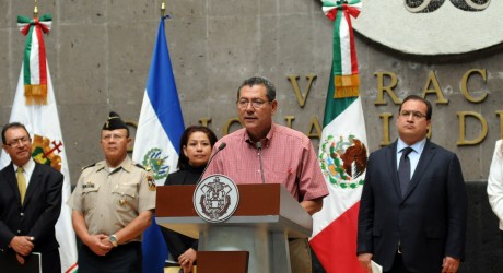 Acuerdan gobiernos federal, estatal y consulados medidas especiales para proteger a migrantes