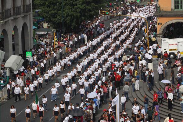 Desfilarán 70 mil trabajadores el primero de mayo en Xalapa