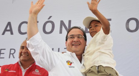 Más de 4 millones de veracruzanos beneficiados con el programa Adelante: Javier Duarte