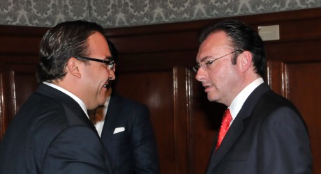 Se reúne gobernador Javier Duarte con el secretario de Hacienda, Luis Videgaray