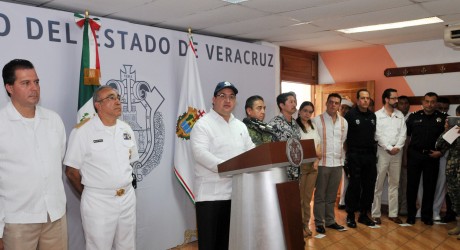 Asume Policía Naval seguridad en el sur de Veracruz: Javier Duarte