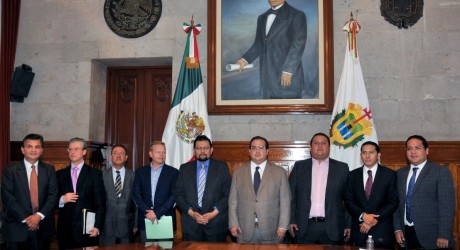 Encabeza Javier Duarte primera sesión de Comisión Plural