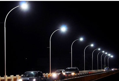 Ayuntamiento de Coatzacoalcos y Sener firman convenio para instalar luminarias Led