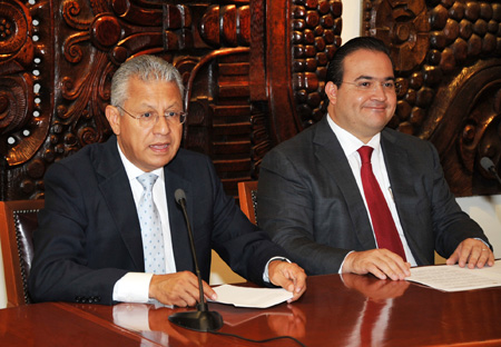 Gobierno del Estado da nuevas oportunidades de éxito con ampliación de matrícula en la UV