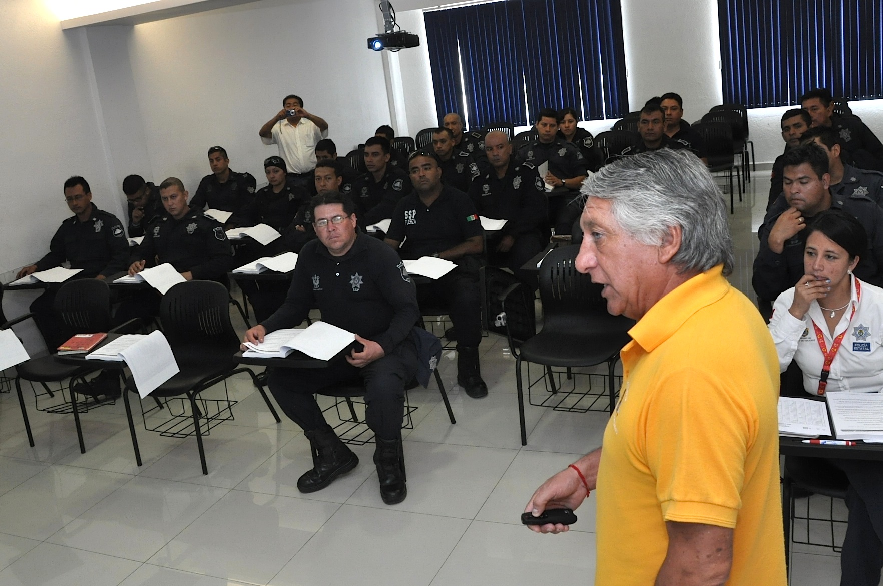 Inicia capacitación de brigadistas contra incendios forestales en la Academia de Policía de El Lencero