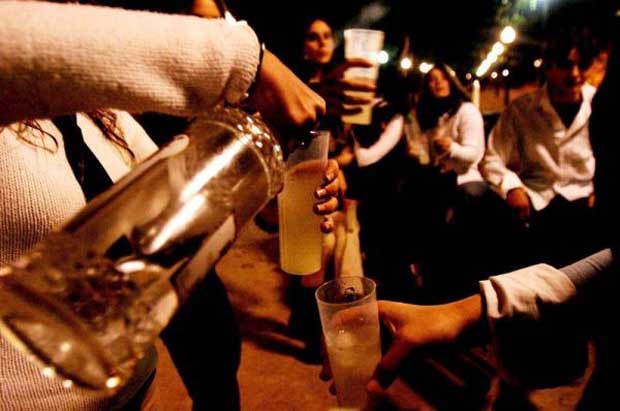 Veracruzanos se inician en el consumo de alcohol a menor edad