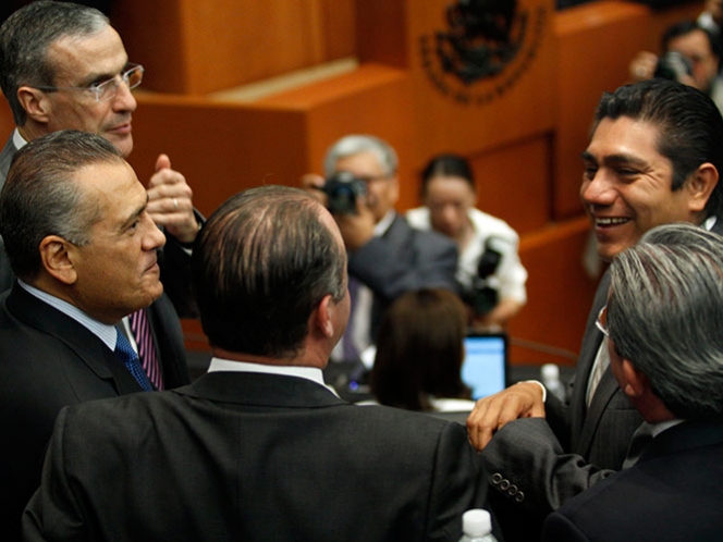 Congreso rechaza extraordinario para elegir a consejero del IFE
