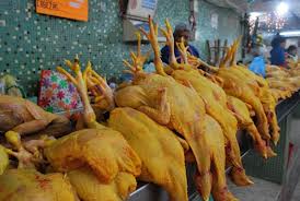 El pollo es el producto más caro de la canasta básica