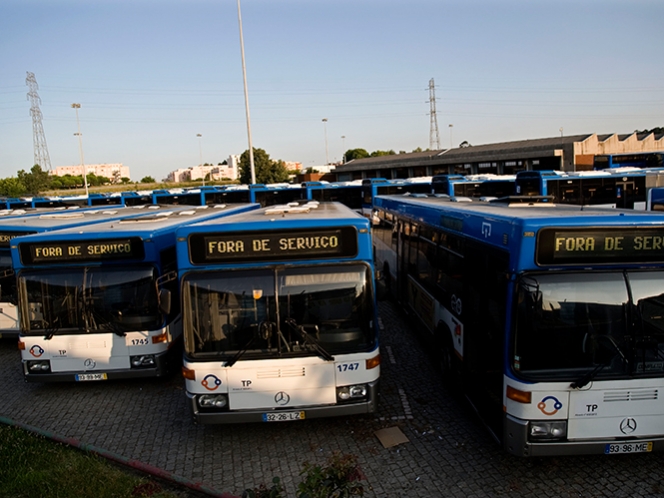Huelga paraliza el transporte en Portugal