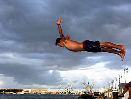 Los sacamonedas del Malecón de Veracruz