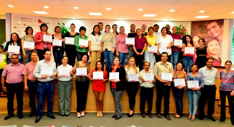 Imparte Aveli Curso de Náhuatl a los 23 voluntariados del DIF Estatal