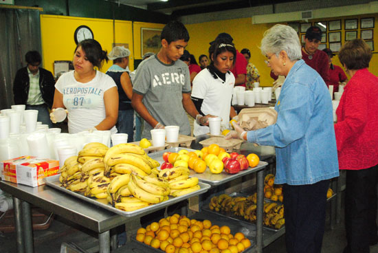 Banco de Alimentos brinda cena de fin de año a familias vulnerables