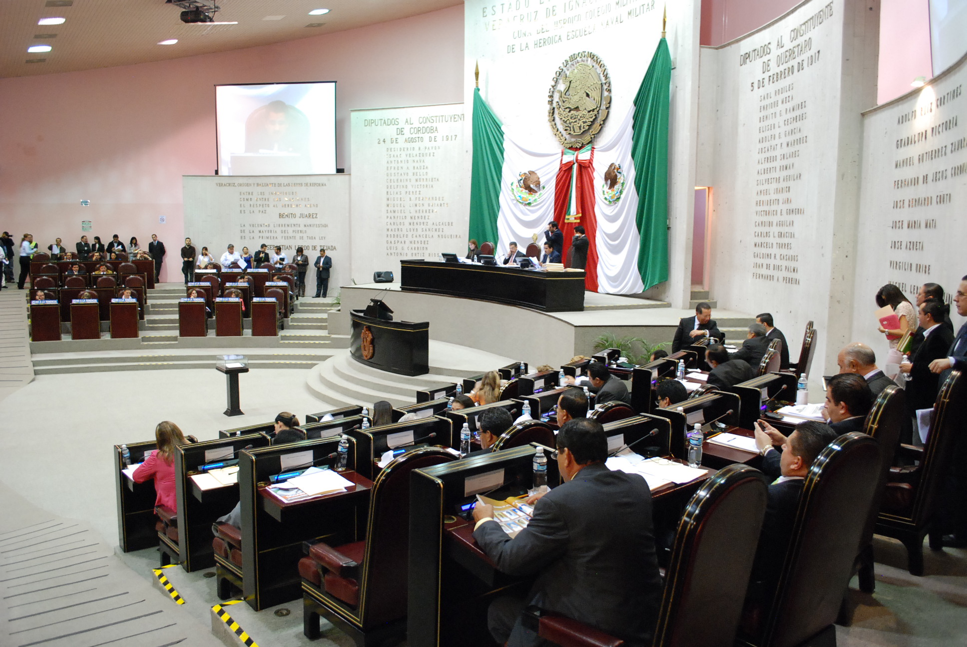 Todo listo en el Congreso para recibir  el IV Informe de Gobierno