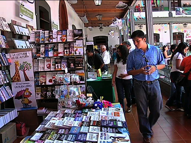 Talleres de cuidado ambiental en la Feria Nacional del Libro Infantil en Xalapa