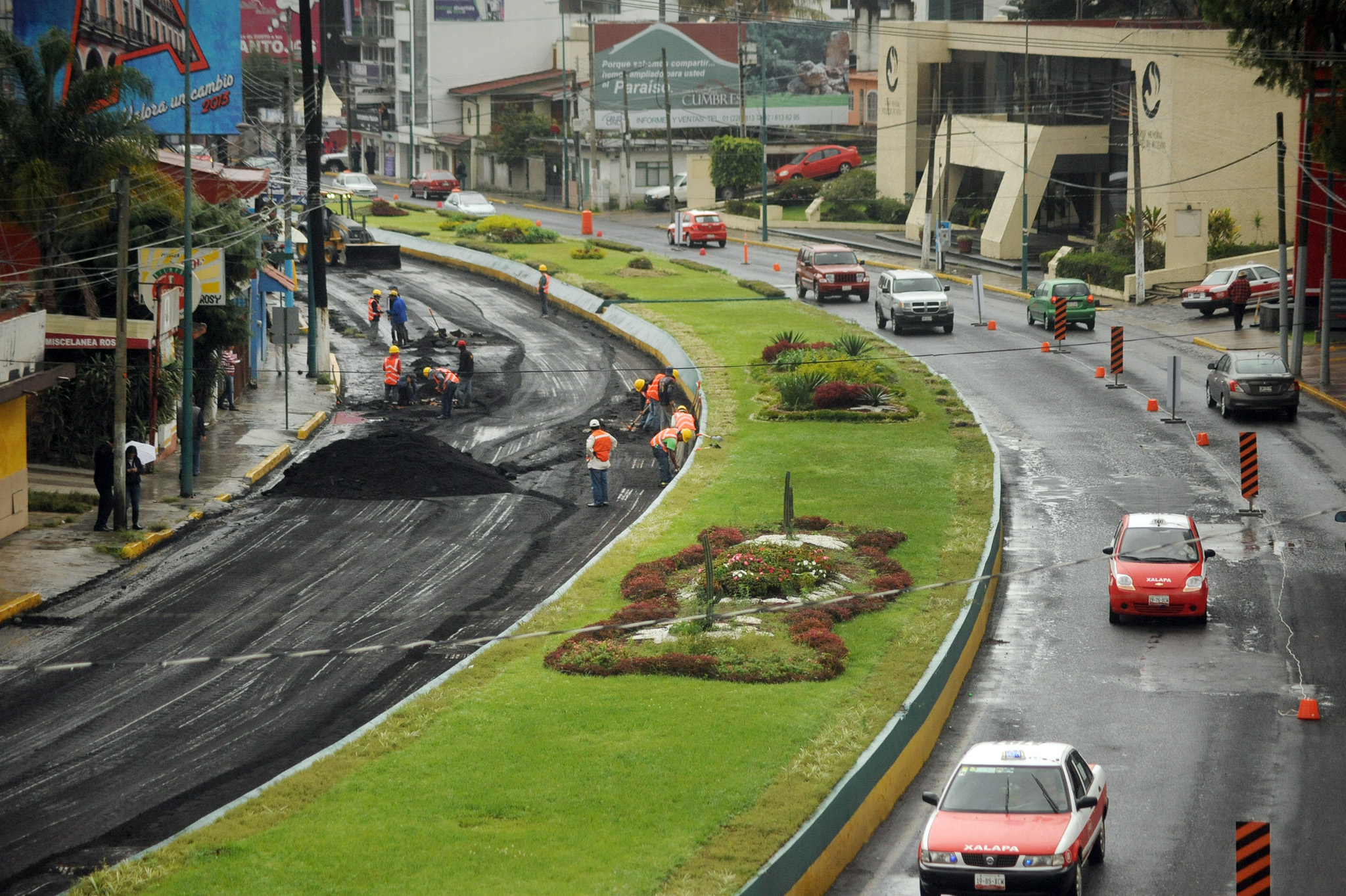 Desde este lunes y hasta el 7 de septiembre en Xalapa se realizará la segunda etapa de la pavimentación de la avenida Murillo Vidal