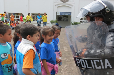 Prevención del delito y defensa personal son parte de las asignaturas del curso de verano que imparte la Secretaría de Seguridad Pública