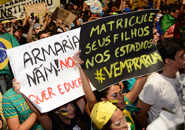 Van ocho muertos por manifestaciones en Brasil, incluido un niño