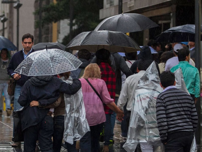 Continuarán las lluvias fuertes en casi todo el país