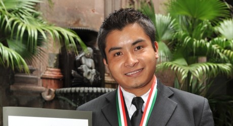 Si volviera a nacer, sería alfarero: Miguel Ángel Vázquez