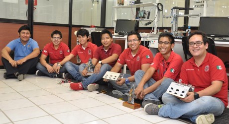 Gana Veracruz primeros lugares en el Robocore Winterchallenge 2013, en Brasil