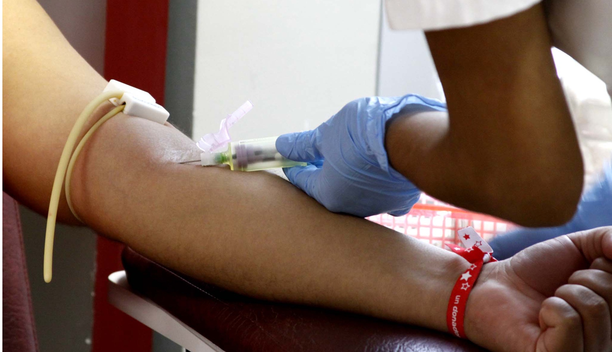 Paciente del CAE pide apoyo para donación de sangre